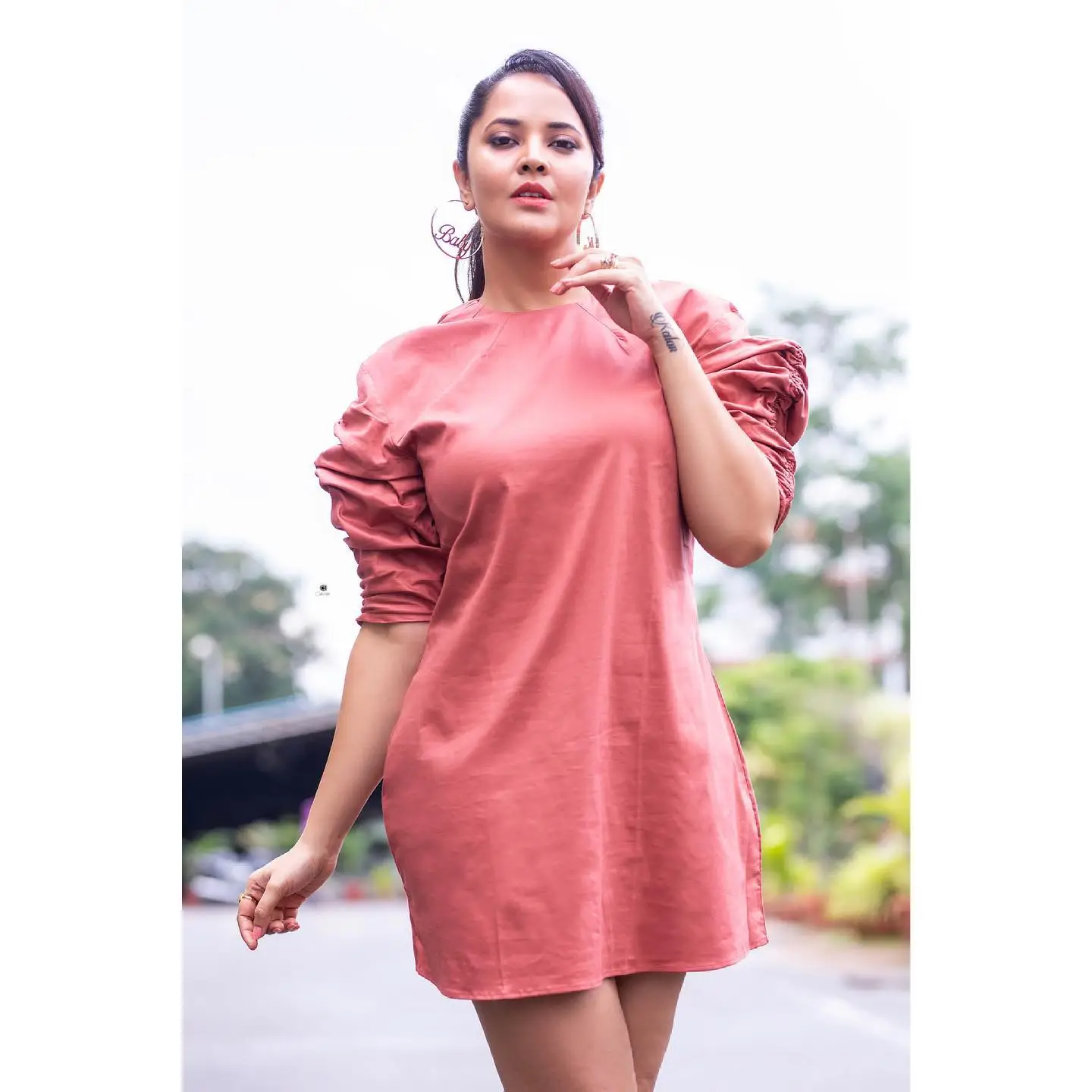 Anasuya Bharadwaj Long Legs Show in Maroon Mini Top